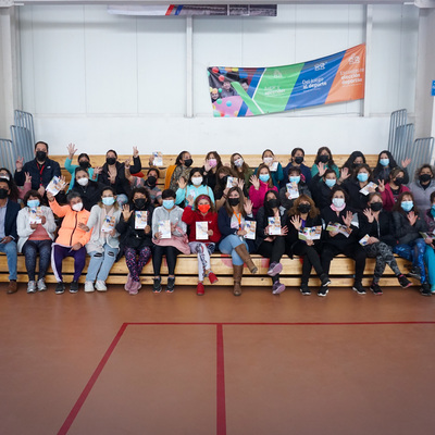 Participantes de taller de zumba conocen el programa Familias de Acogida del Servicio Mejor Niñez Atacama