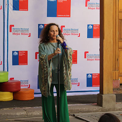 Conmemoración del Día de la Mujer releva compromiso del Servicio con niños, niñas y adolescentes