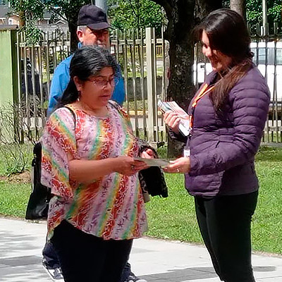 Vecinos de Puerto Aysén conocen programa Familia de Acogida Especializada