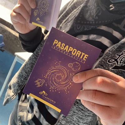 Niños del Servicio Mejor Niñez visitaron el Planetario de Santiago